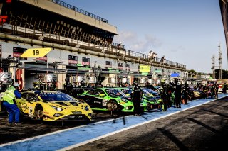 Pitlane, Pre-Qualifying
