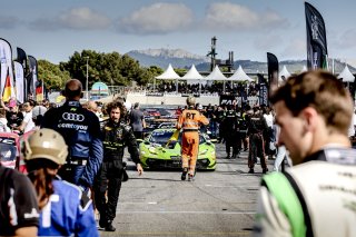 Gridwalk, Race
