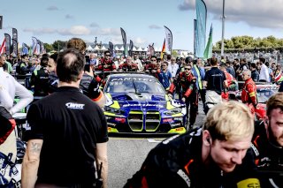 Gridwalk, Race
