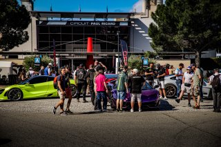 Ambiance, Paddock

