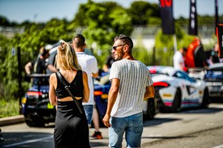 Ambiance, Paddock
