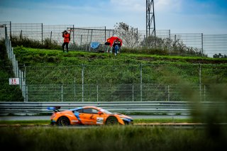 #68 - Nova Race - Erwin ZANOTTI - Alex FRASSINETI - Honda NSX GT3 - SILVER
