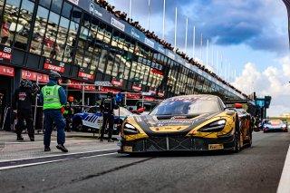 #111 - JP Motorsport - Christian KLIEN - Dean MACDONALD - McLaren 720S GT3 EVO - PRO, Qualifying 1
