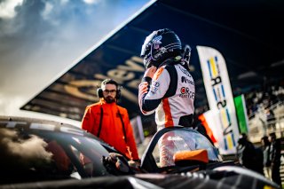 #40 - Tresor Orange 1 - Mattia DRUDI - Ricardo FELLER - Audi R8 LMS GT3 EVO II - PRO, Grid Walk

