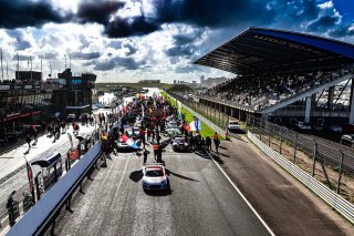 Grid Walk, Race 1
