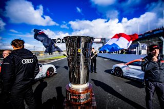 Champions 2023, Grid Walk
