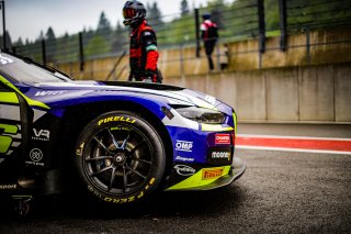 #46 - Team WRT - BMW M4 GT3, Pitlane, Test Session
