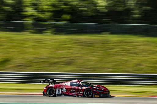 #5 - Optimum Motorsport - McLaren 720S GT3 EVO, Test Session
 | © SRO / Patrick Hecq Photography