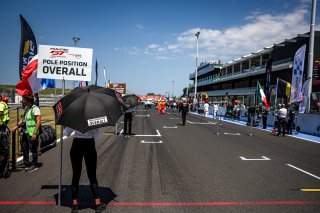 Grid Walk, Race 1
