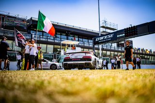 Ambiance, Grid Walk, Race 2
