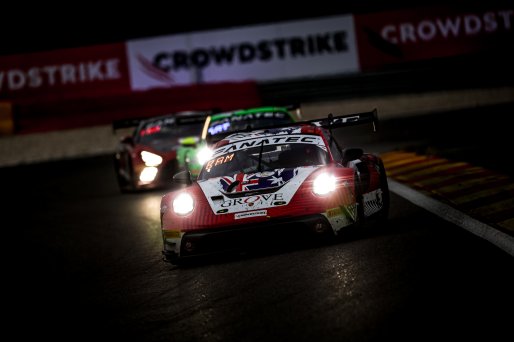 #23 - Grove Racing - Stephen GROVE - Brenton GROVE - Earl BAMBER - Anton DE PASQUALE - Porsche 911 GT3 R (992) - BRONZE (*), Race
 | © SRO / Kevin Pecks 1VIER