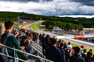Ambiance, Race
