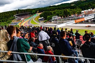 Ambiance, Race
