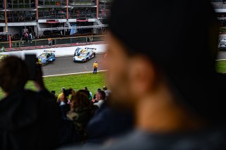 Ambiance, Race
