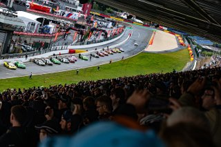 Ambiance, Race
