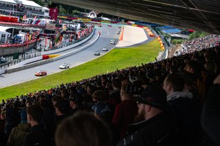 Ambiance, Race
