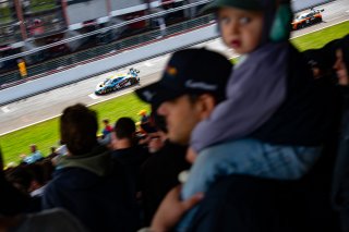Ambiance, Race
