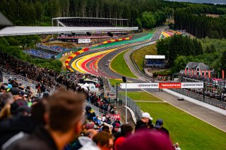 Ambiance, Race

