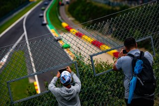 Race 1

