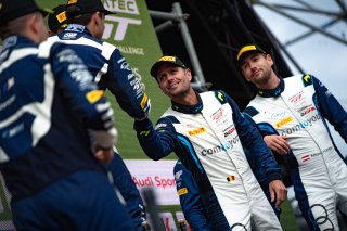 Podium, Race

