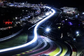 Ambiance, Race
