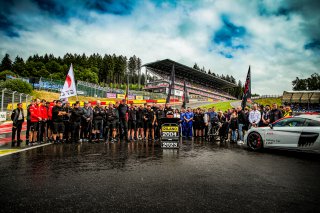 Grid Walk, Race
