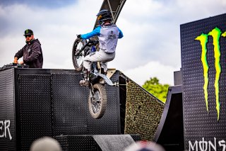 Ambiance, Monster Energy, Race, Village
