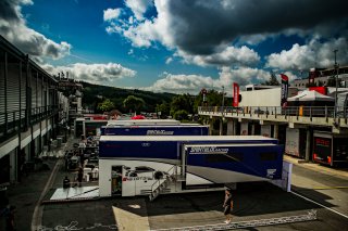 Paddock, Set Up
