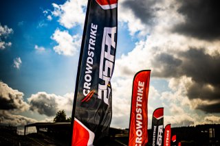 Paddock, Set Up
