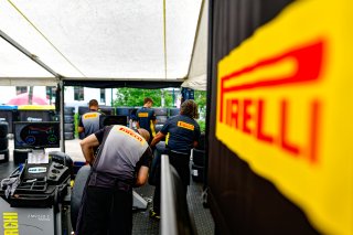 Pirelli
