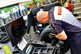 Pirelli

