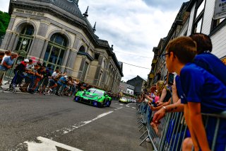 Parade

