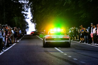 Parade
