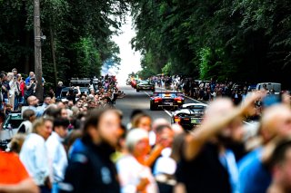 Parade
