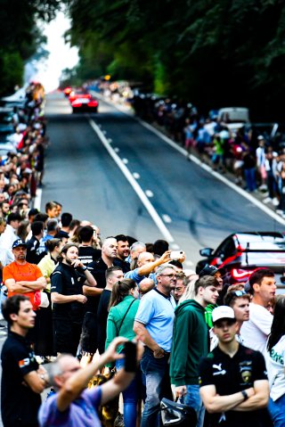Parade
