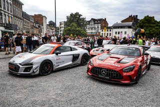 Parade

