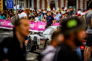 Parade
