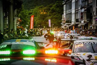 #98 - AGS Events - Timothé BURET - Timothé BURET - Vincent BOUTEILLER (R) - Aston Martin Vantage AMR GT4 - Silver, GT4 European Series, Parade
