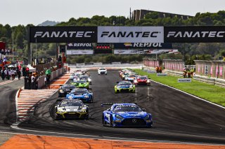 #77 - Haupt Racing Team - Jordan LOVE - Alain VALENTE - Mercedes-AMG GT3 EVO - SILVER, FGTWC, Race 2
