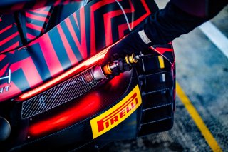 #5 - Optimum Motorsport - Charles FAGG - Sam DE HAAN - Dean MACDONALD - McLaren 720S GT3 EVO - GOLD, FGTWC
