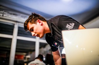 Esports
