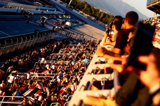 Ambiance, Drag race
