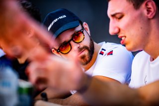 Ambiance, Autograph Session
