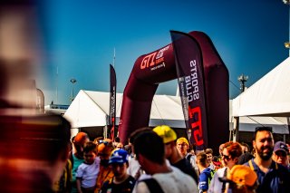 Ambiance, Autograph Session
