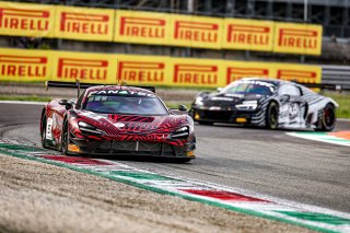 #5 - Optimum Motorsport - Sam DE HAAN - Charles FAGG - Dean MACDONALD - McLaren 720S GT3 EVO - GOLD
