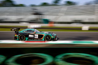#81 - Theeba Motorsport - Reema JUFFALI - Ralf ARON - Alain VALENTE - Mercedes-AMG GT3 - BRONZE
