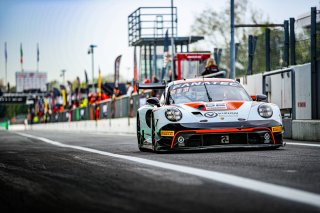 #62 - Team Parker Racing - Derek PIERCE - Kiern JEWISS - Jaxon Evans - Porsche 911 GT3 R (992) - BRONZE, FGTWC, Free Practice, Pitlane
