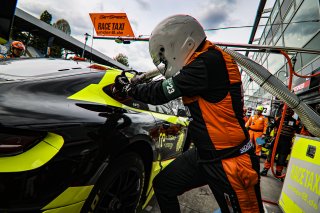 Pitlane, Race
