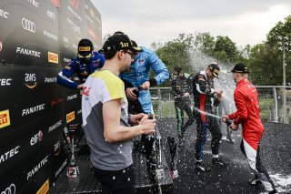 Podium, Race
