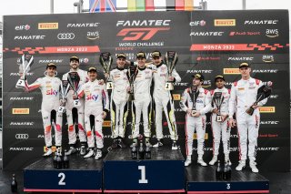 Podium, Race
